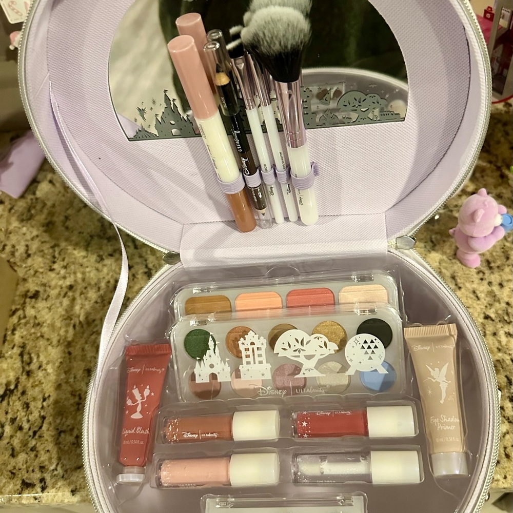 NWT 2024 Collectible Ulta Beauty Box Disney Epcot Make-up Case 28 pc Cosmetics
